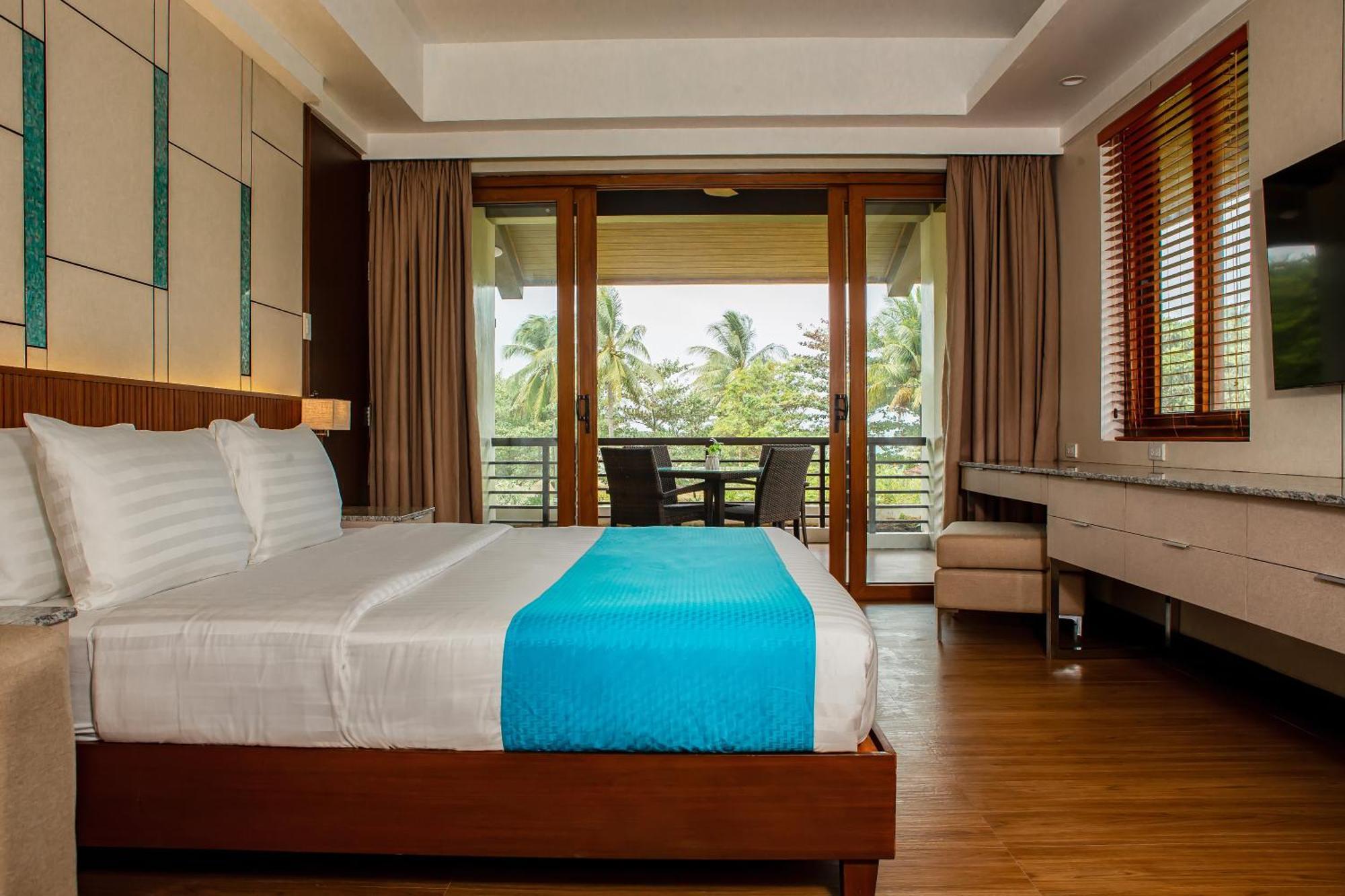 Solina Beach & Nature Resort Carles Экстерьер фото