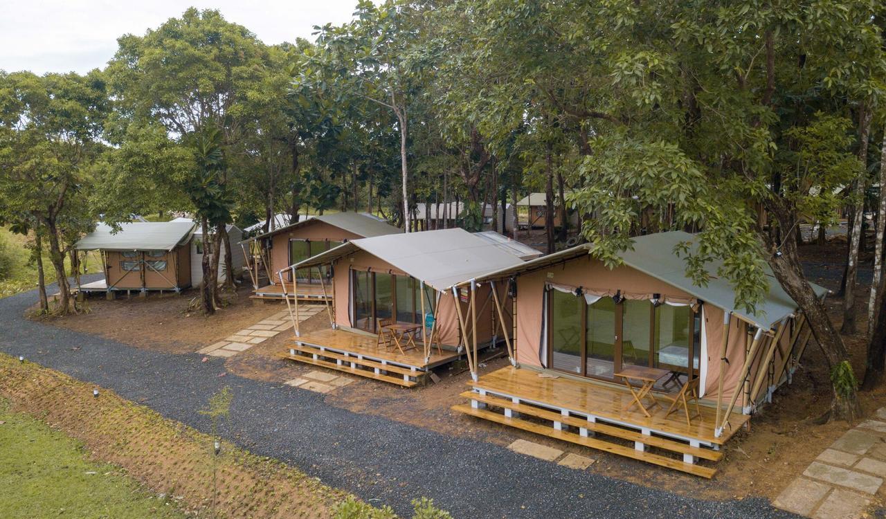 Solina Beach & Nature Resort Carles Экстерьер фото