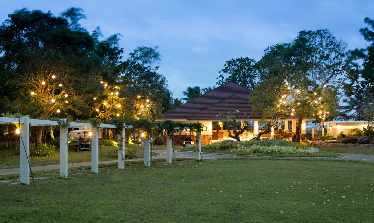 Solina Beach & Nature Resort Carles Экстерьер фото